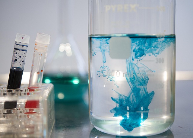 高性能塊狀軟泡催化劑，確保聚氨酯泡沫具有均勻且開放的泡孔結(jié)構(gòu)